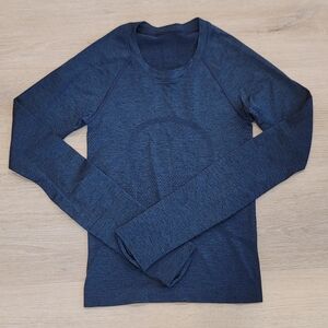 Lululemon Swiftly Tech Long-Sleeve Shirt 2.0 Waist Length Size 0 Navy Blue